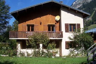 vends chalet au pied des pistes de ski à pralognan